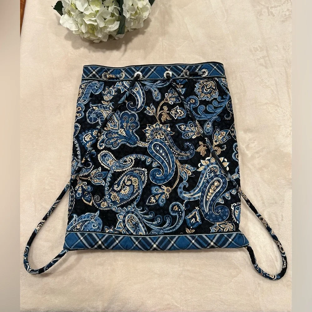 Vera Bradley Drawstring Blue Paisley Backpack Purse